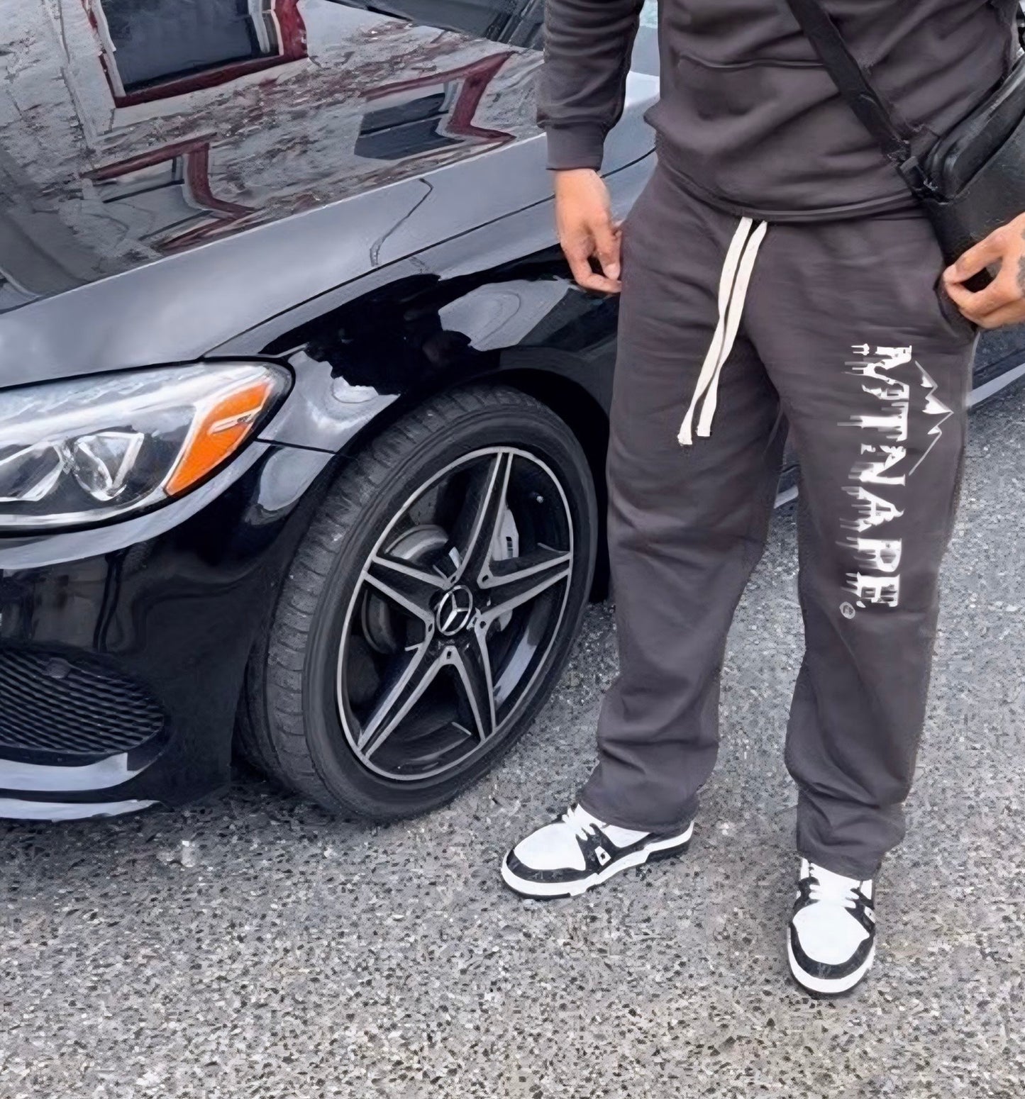 FLEECE SWEATPANTS